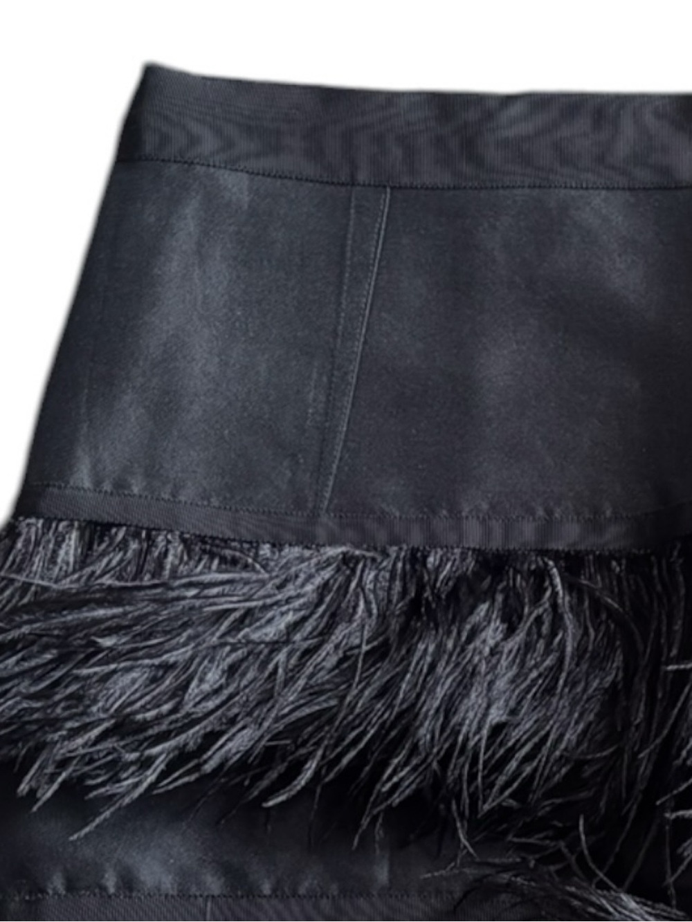 Carolina Herrera Silk Ostrich Feather Tiered Mini Skirt - Picture 8 of 13